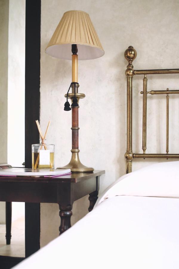 Coqui Coqui Meson De Malleville Valladolid Residence&Spa Esterno foto